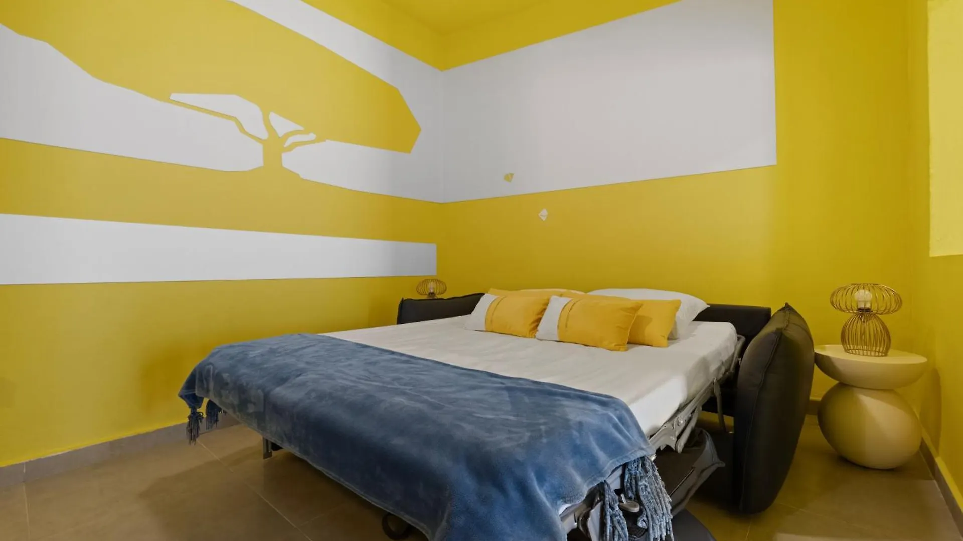 Artistic One-Bedroom Garden Apartment In Sj Mm9 San Juan