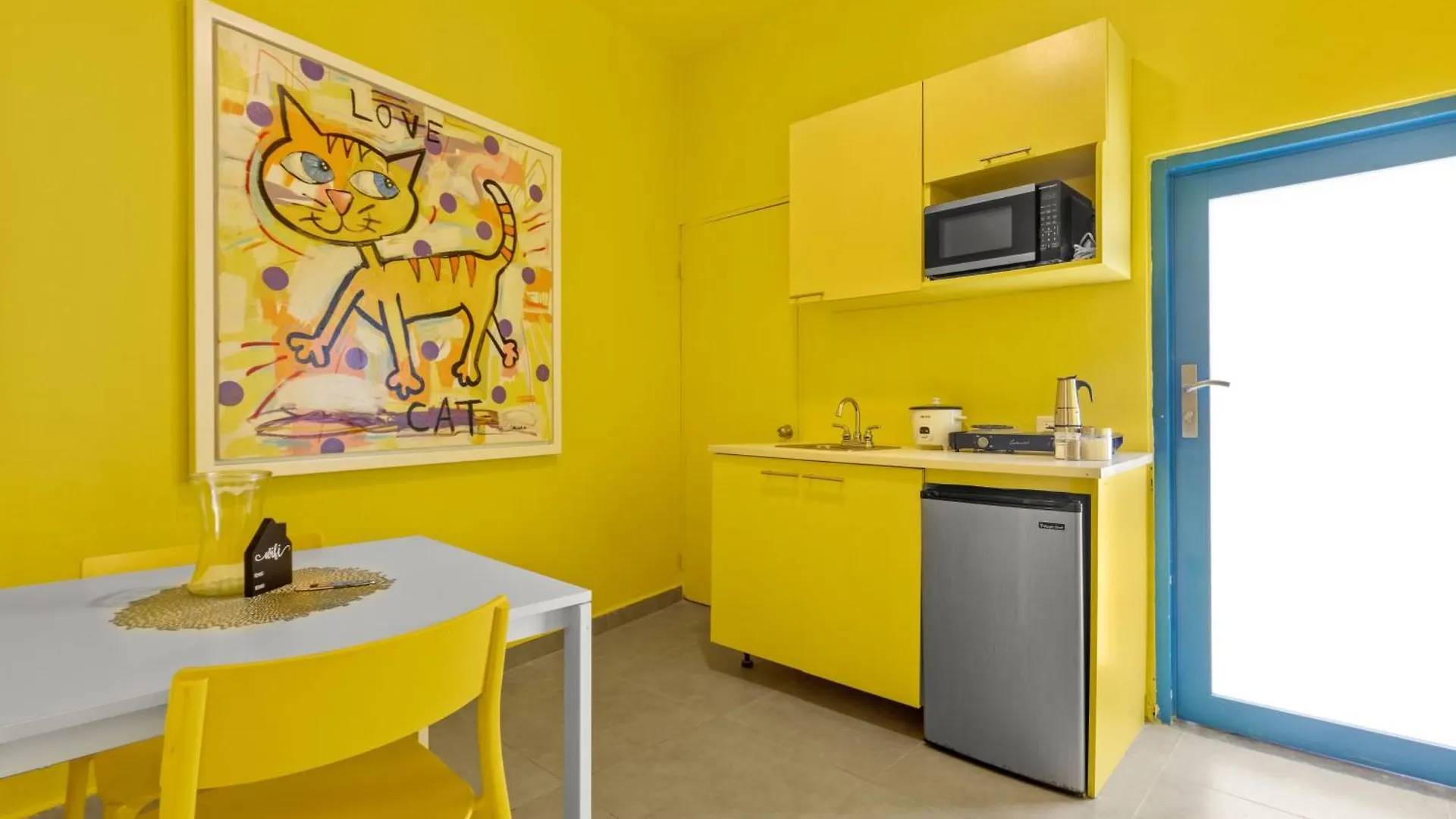 Artistic One-Bedroom Garden Apartment In Sj Mm9 San Juan