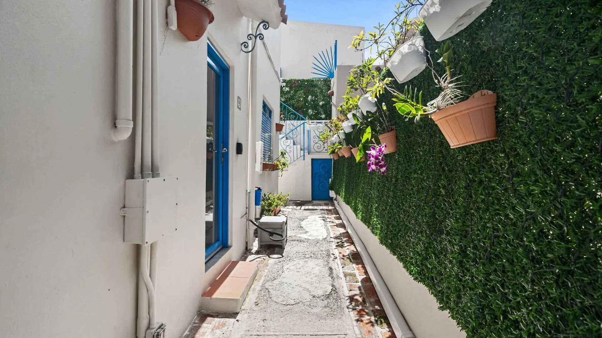 Artistic One-Bedroom Garden Apartment In Sj Mm9 San Juan Puerto Rico