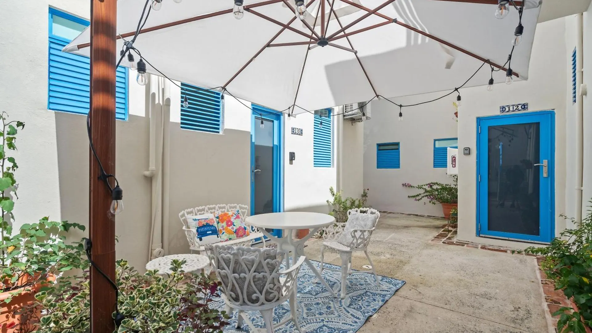 Artistic One-Bedroom Garden Apartment In Sj Mm9 San Juan