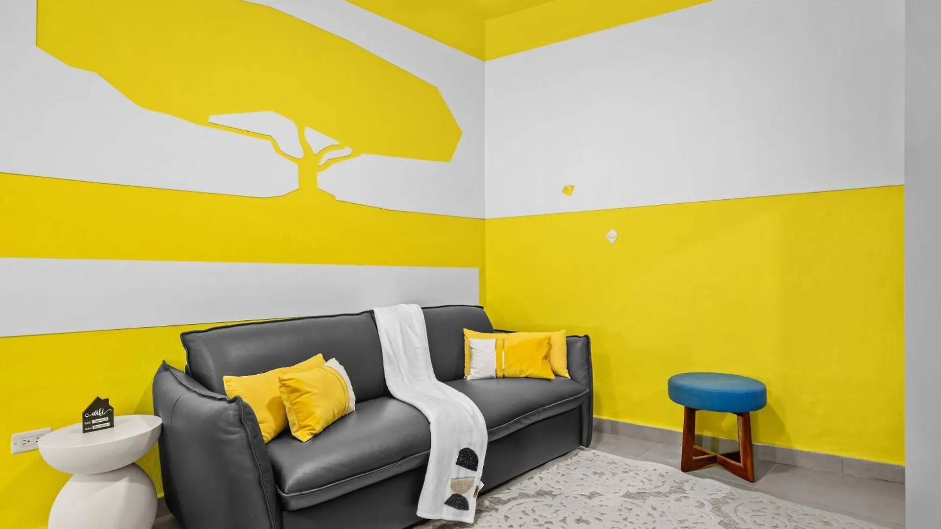 Artistic One-Bedroom Garden Apartment In Sj Mm9 San Juan