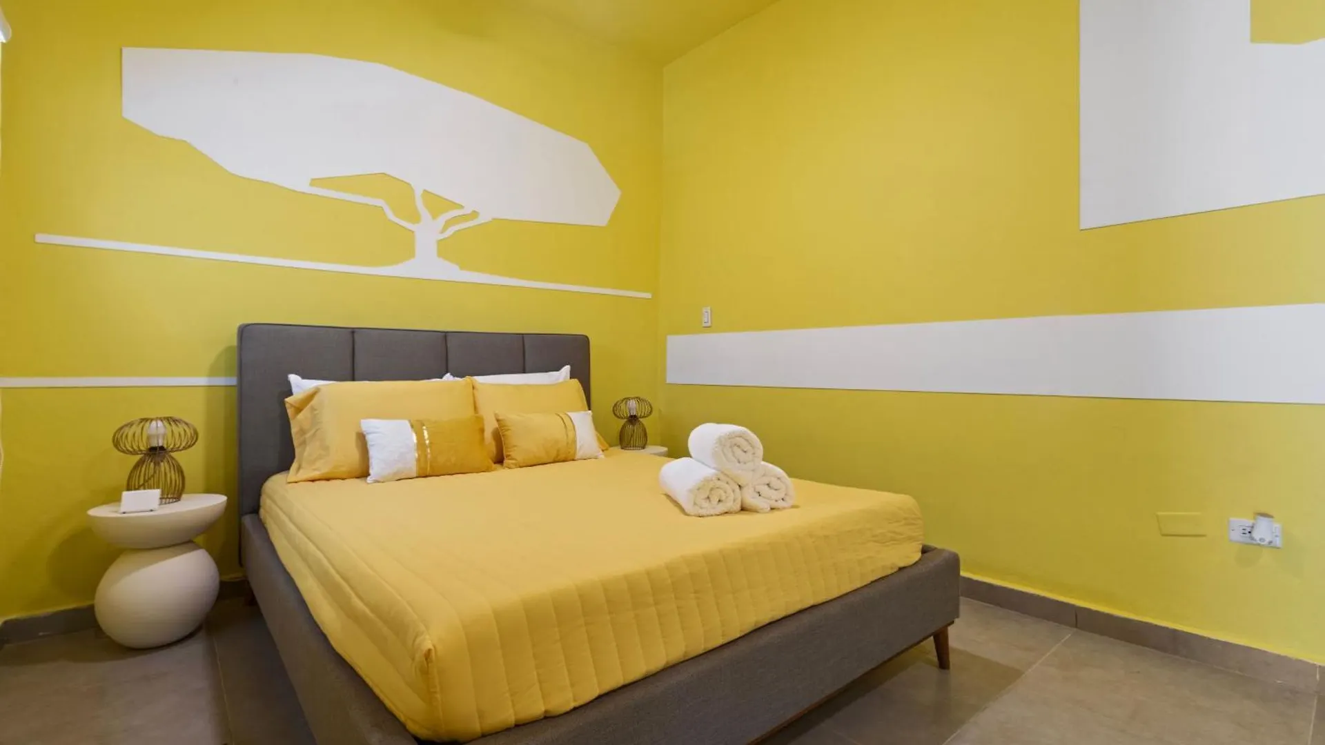 Artistic One-Bedroom Garden Apartment In Sj Mm9 Σαν Χουάν